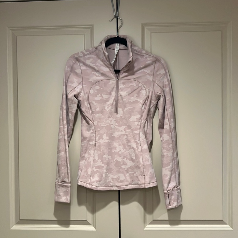 Lululemon Run Briskly 1/2 Zip